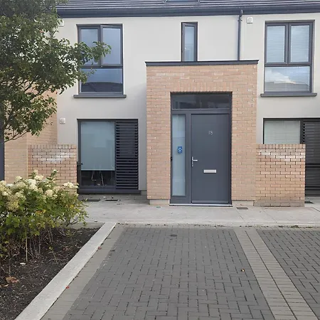 New House, Private In A Peaceful Neighborhood Kwatera prywatna *