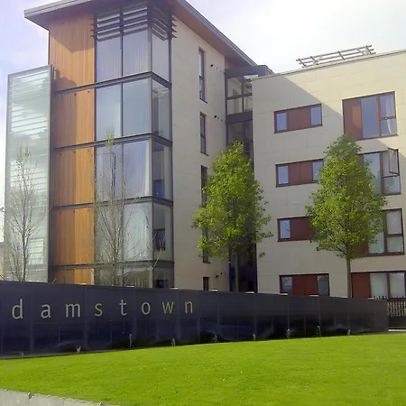 Quarto em Acomodações Particulares New House, Private In A Peaceful Neighborhood