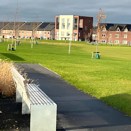 New House, Private In A Peaceful Neighborhood Alloggio in famiglia *